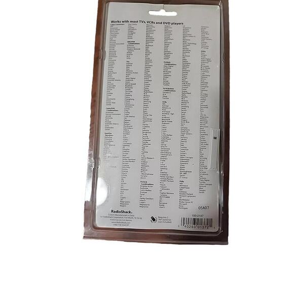 Radio Shack 3 in 1 Easy to Use Universal Remote Control New In Packaging - Picture 2 of 6